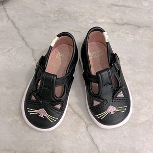 Brand new keds. Excellent condition! They were too small for baby.